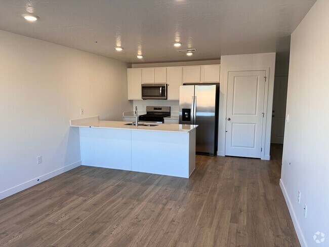 Building Photo - Charming New 3 Bedroom 2 Bath Townhome in ...