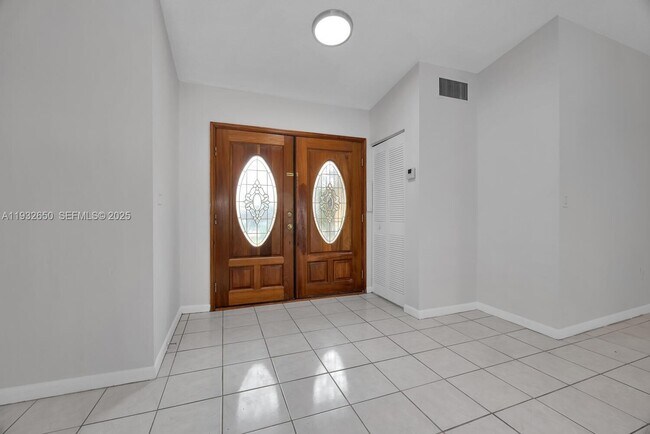 Photo - 9400 SW 120th Ave