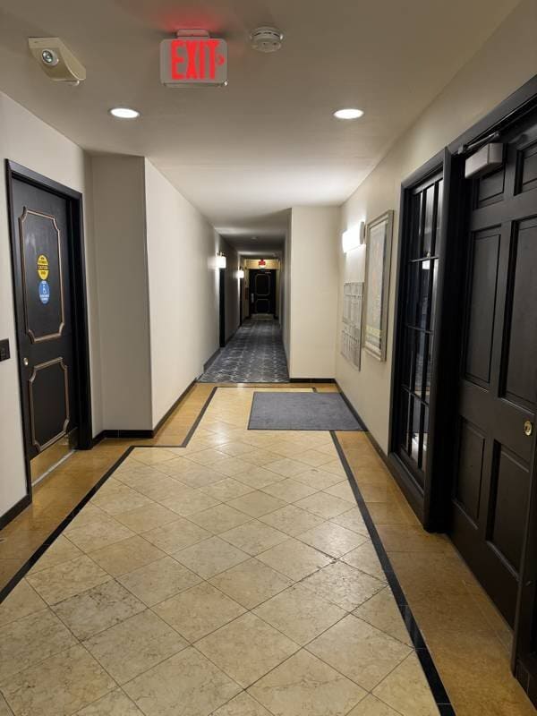 Photo - 4333 N Oakland Ave Unit 306