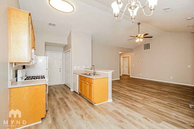 Photo - 142 Hunterian Pl