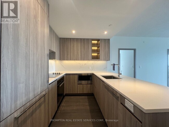 Photo - 27 McMahon Dr Unit 2302