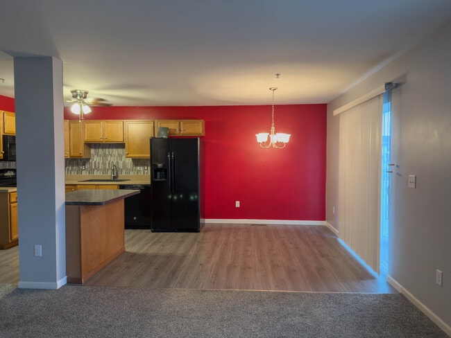 Photo - 111 N Village Cir