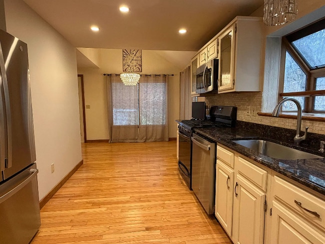 Photo - 17 Bayberry Dr