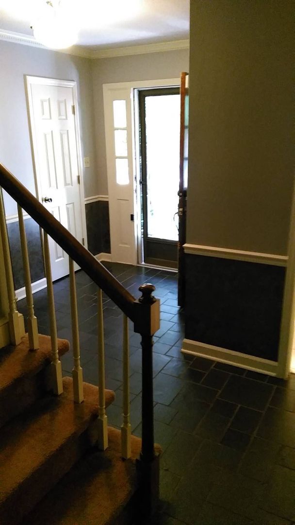 Photo - 433 Raintree Dr