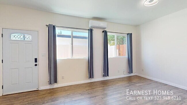 Photo - 19198 Erwin St