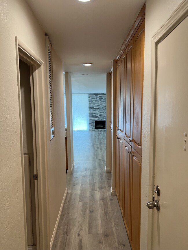 Photo - 22 Navy St Unidad 104