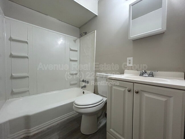 Photo - 11 Anistasia Dr