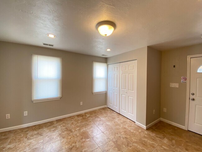 Photo - 312-314 9th Street Unit Apt 1