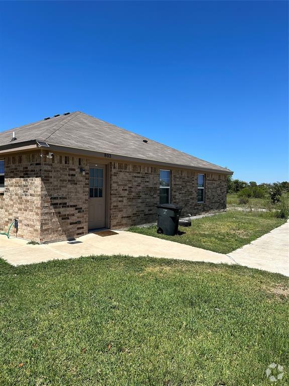 Building Photo - 803 Leifester Cir Rental