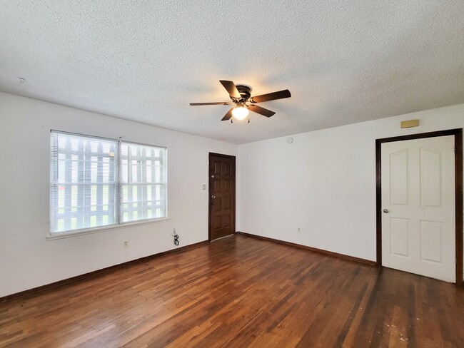 Photo - 409 N Parrish St