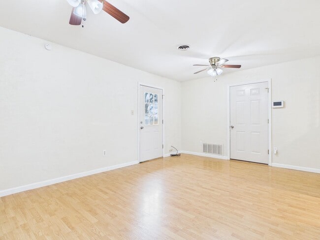 Photo - 4663 SE Brighton Dr