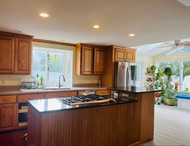 Photo - 16 Wheeler Ln