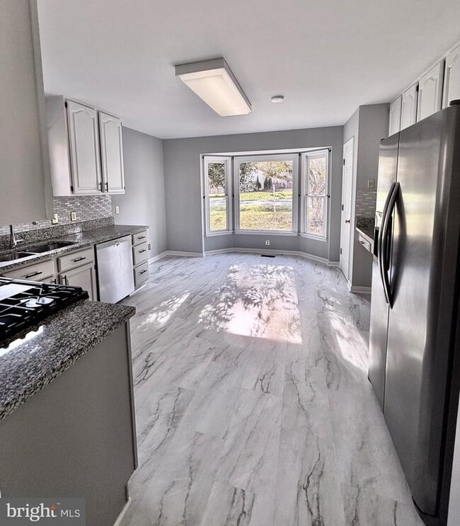 Photo - 4209 Oakhill Rd