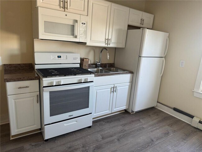 Photo - 40-40 Freebody St Unit 303