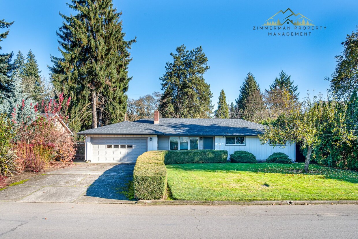 Amazing Cal Young Neighborhood! Beautiful ... - Amazing Cal Young Neighborhood! Beautiful ...