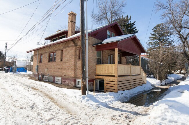 Photo - Hayes House Unidad Main Home