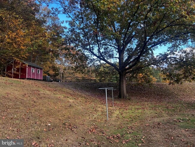 Photo - 636 Ridgeway Rd