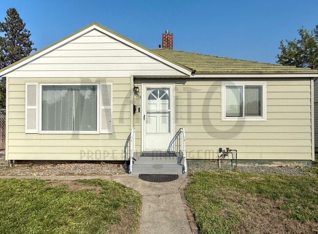 Building Photo - Updated Shadle Park Home