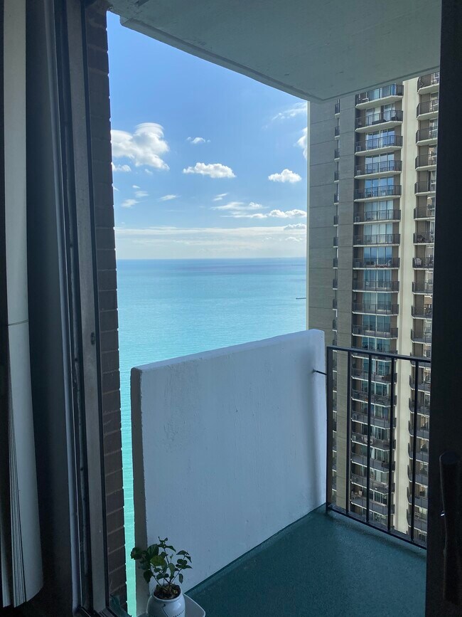 Photo - 6033 N Sheridan Rd Unit 25