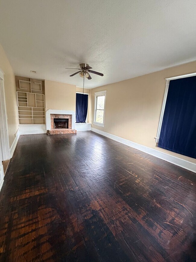 Photo - Beautiful 2 Bedroom unit in Highland