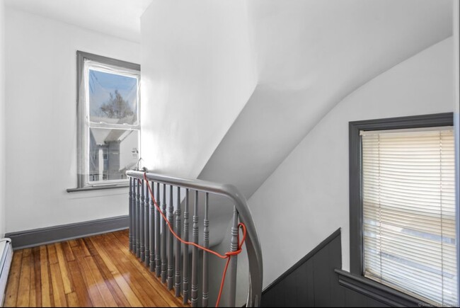 Photo - 1373 Iranistan Ave Apartment