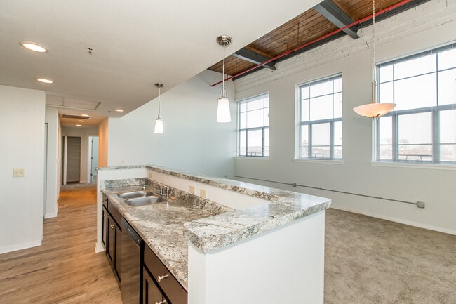 Photo - Amity Apartments