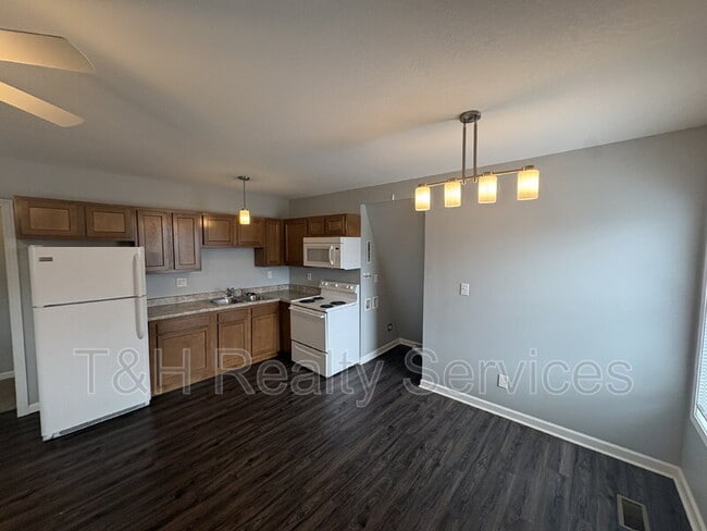 Photo - 409 W Washington St