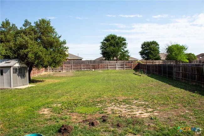 Building Photo - 511 Cowhand Dr Rental