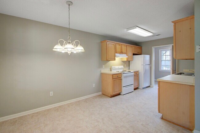 Photo - 1860 Piper Dr