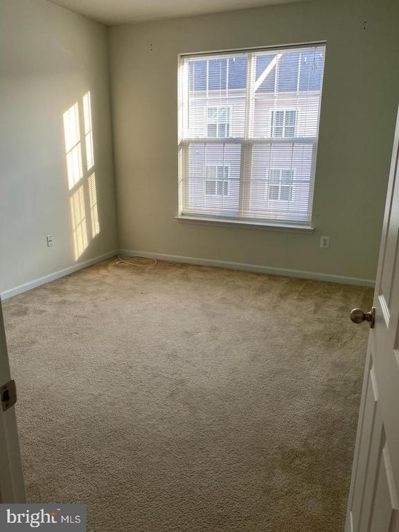 Photo - 9543 Center St