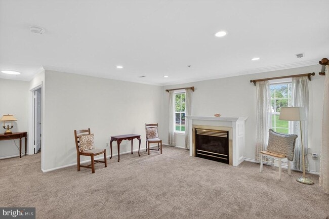 Building Photo - 324 Tuvira Ln