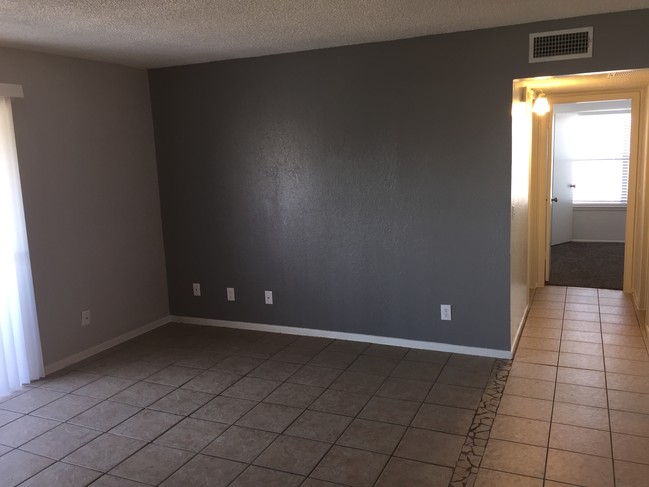 Tile Floors w/ carpet in Bedrooms - The Pavilion Apartments