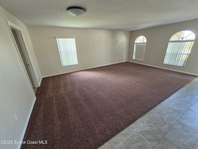 Photo - 2109 Maeve Cir