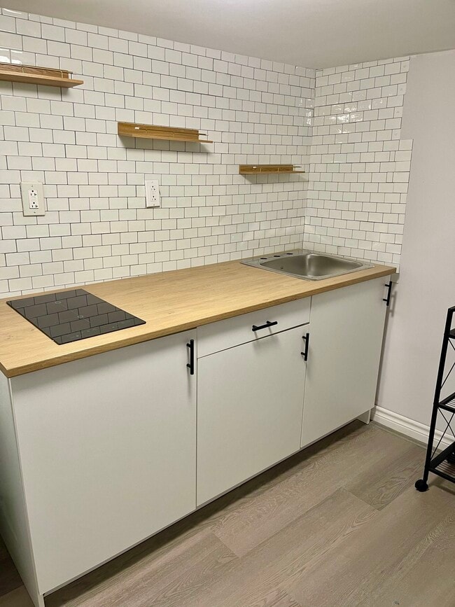 Photo - 1297 Aubin Rd