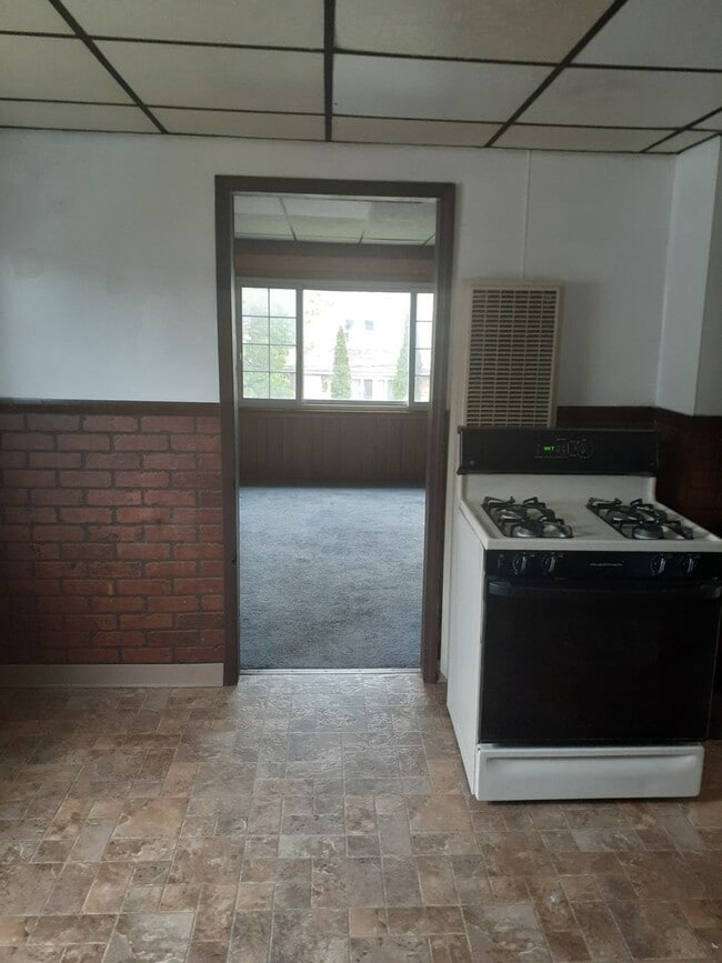 Photo - 44 Rich Pl Unit 3 - upper front