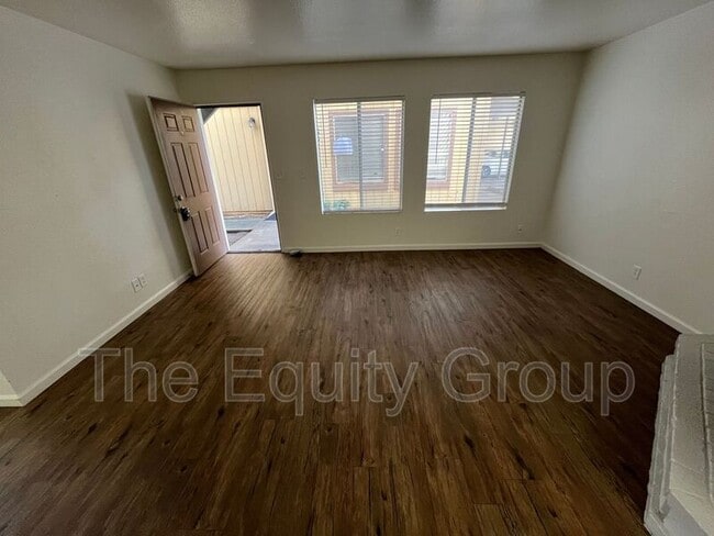 Photo - 3928 W Meadow Ave