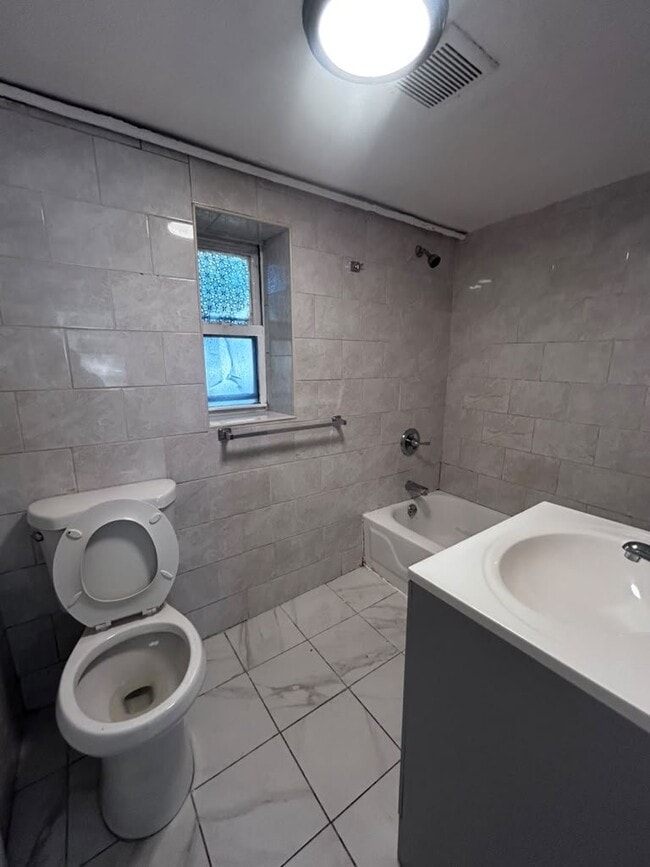 350 Riverdale Ave Unit 1