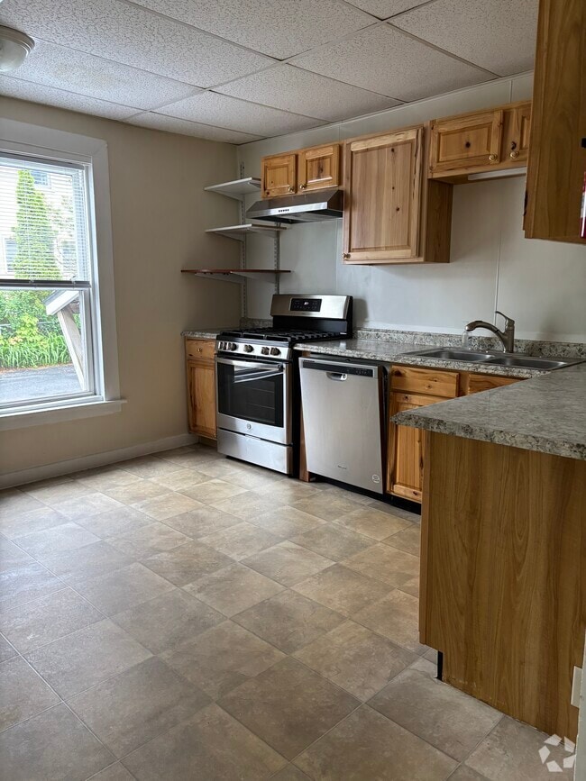 Building Photo - 32 Central Ave Unit 32 Rental