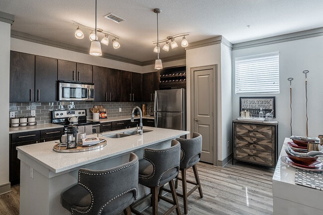 Photo - Cortland Broomfield