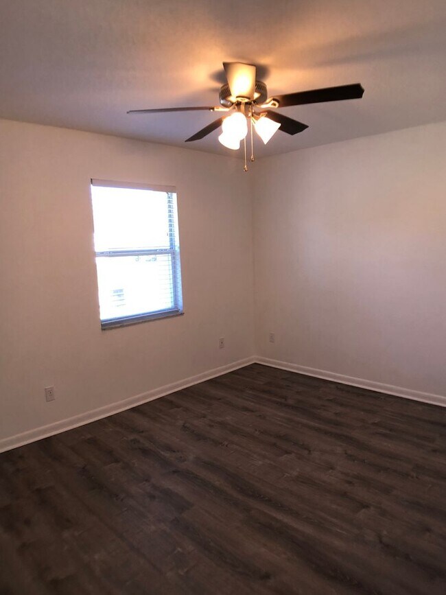 Photo - Countryside Cutie