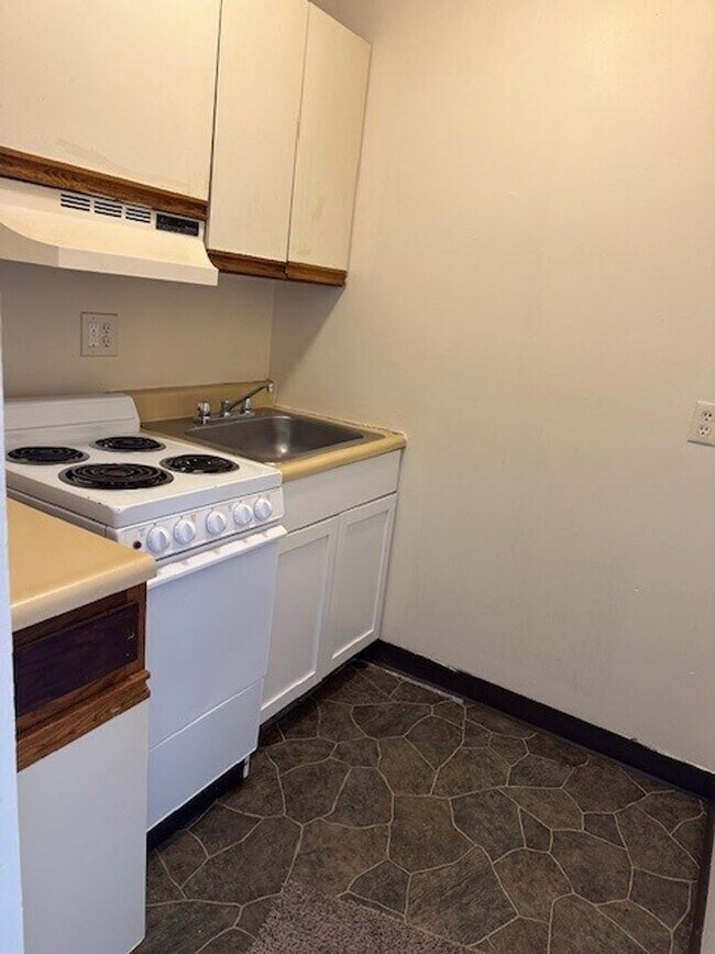 Photo - 213 N 2nd St Unidad C3