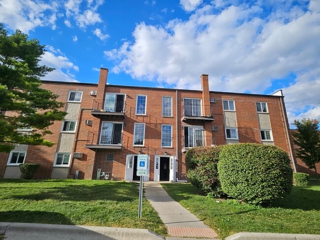 Building Photo - 125 W Elk Trail Unit 124