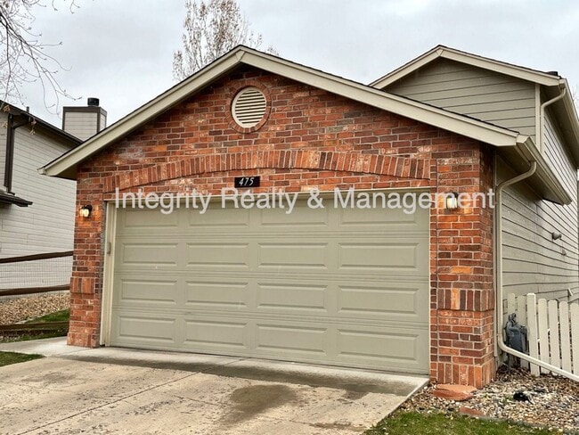 Photo - 475 E Chiswick Cir