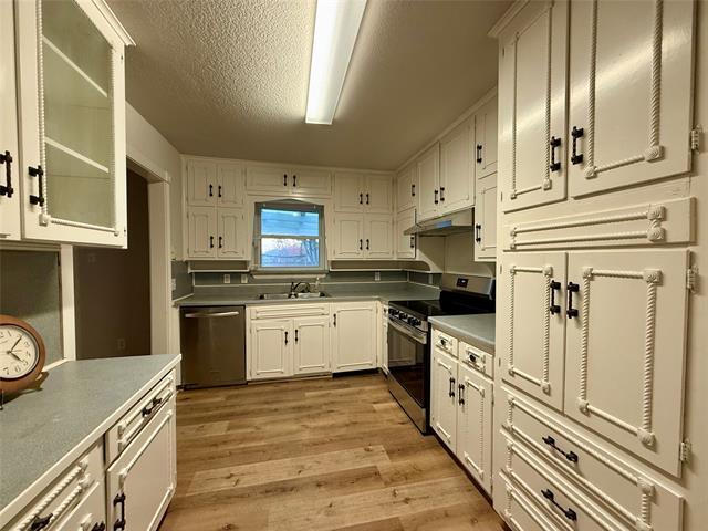 Photo - 5721 Carolyn Dr