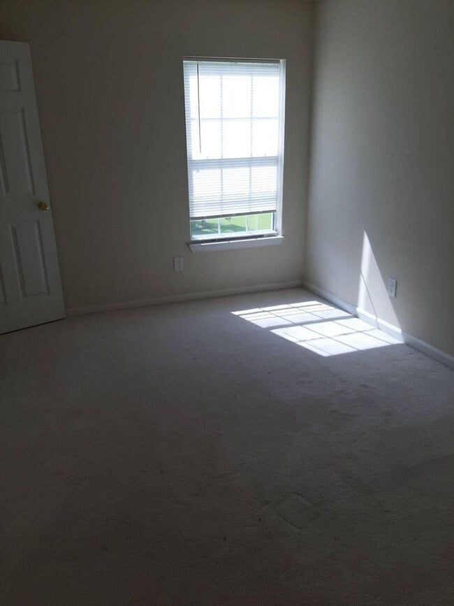 Photo - 4Br 2.5Ba in Grand Oaks