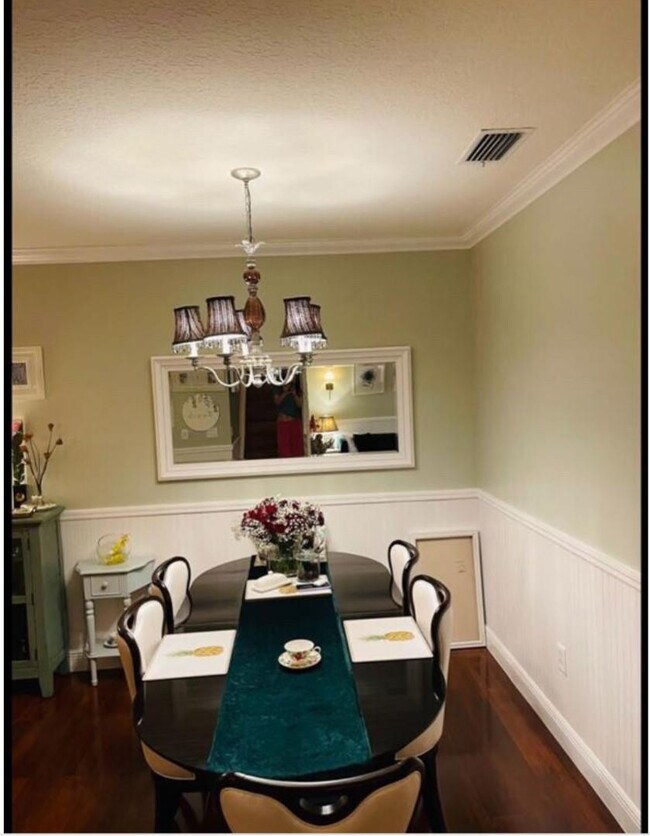 Photo - 118 Riverwalk Cir