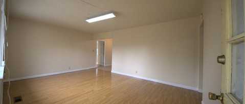 Photo - 1345 Kingfisher Way