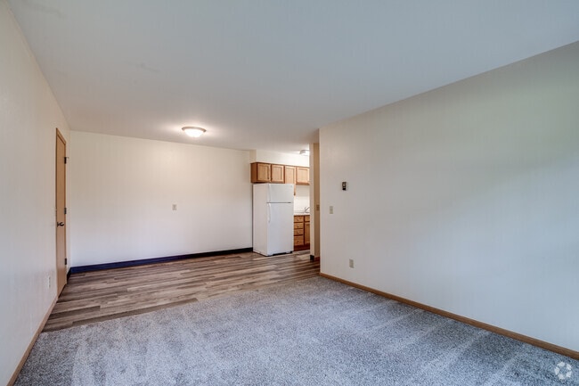 2BR, 1BA - 660SF -Living Room Dining Room