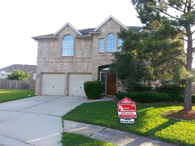 Building Photo - 12111 N Brenton Knoll Dr
