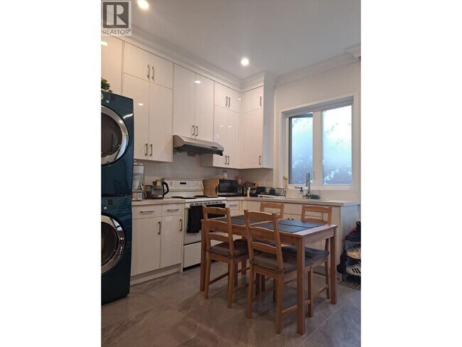 Photo - 6380 Taseko Crescent